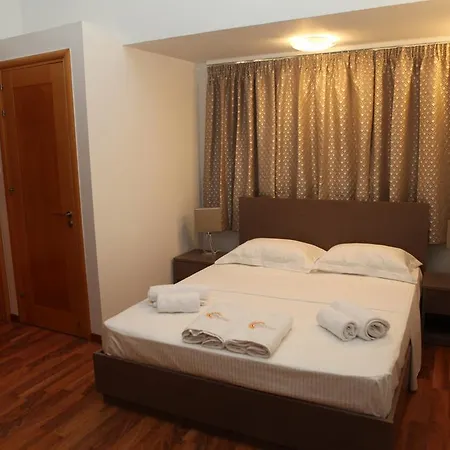 Anthorina 18 Protarász